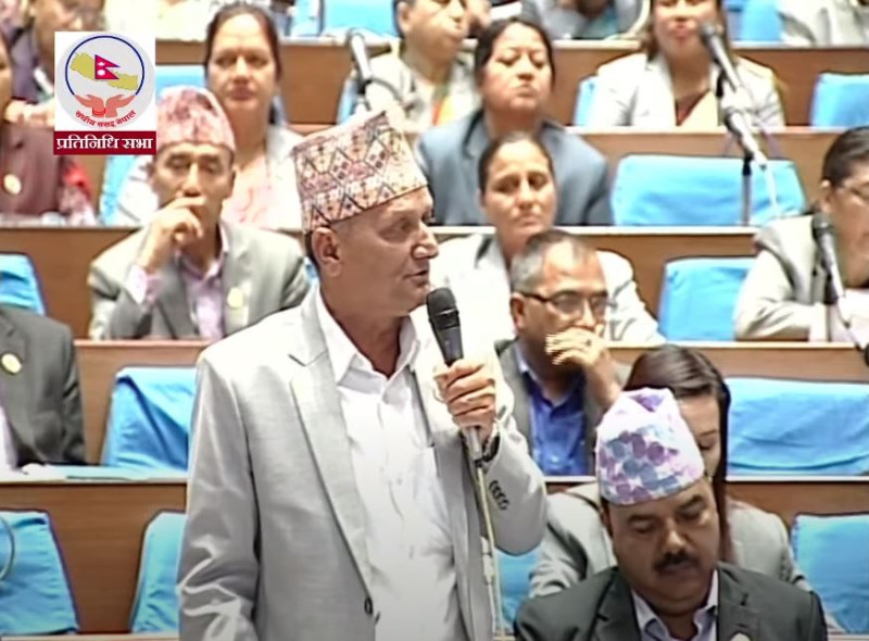 संसदमै अर्धनग्न भएका अमरेश सिंहको स्वास्थ्य जाँच गर्न एमालेको माग